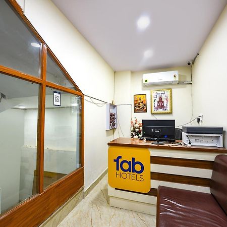 Fabhotel Mona International New Delhi Exterior photo